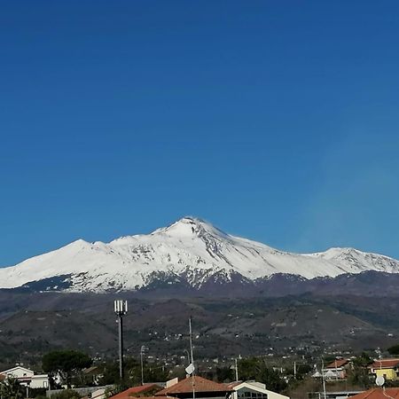 Ferienwohnung Il Sole Dell'Etna Aci SantʼAntonio Exterior foto