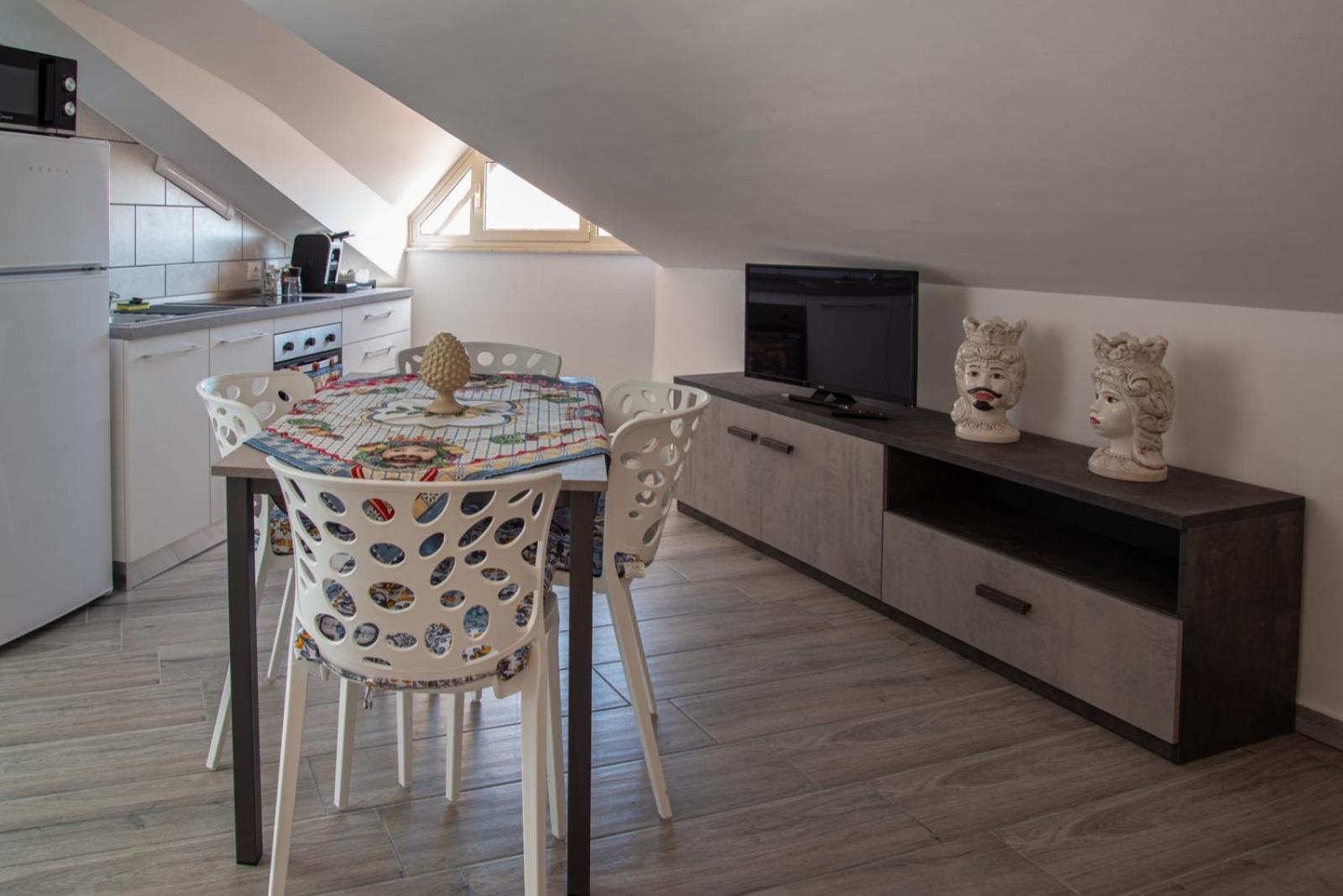 Ferienwohnung Il Sole Dell'Etna Aci SantʼAntonio Exterior foto